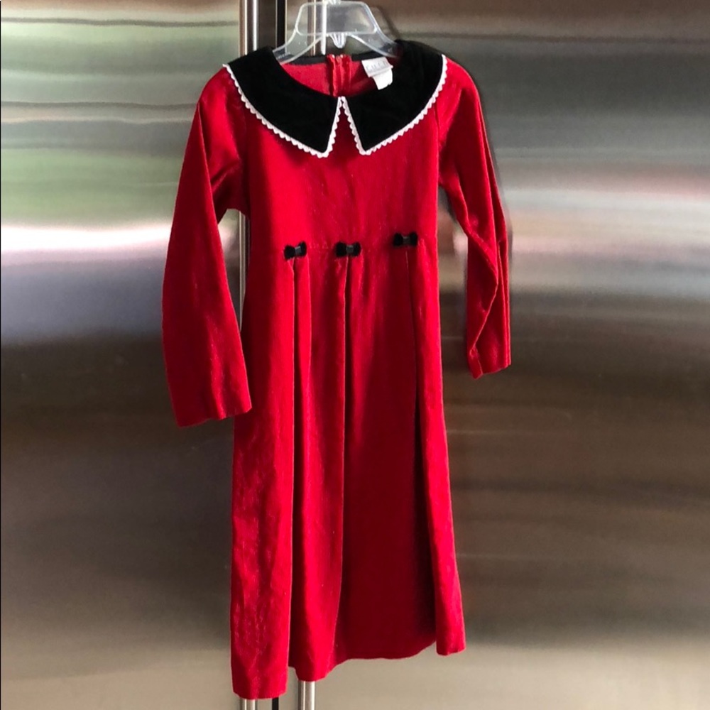 BEAUTIFUL VINTAGE GIRLS WINTER DRESS